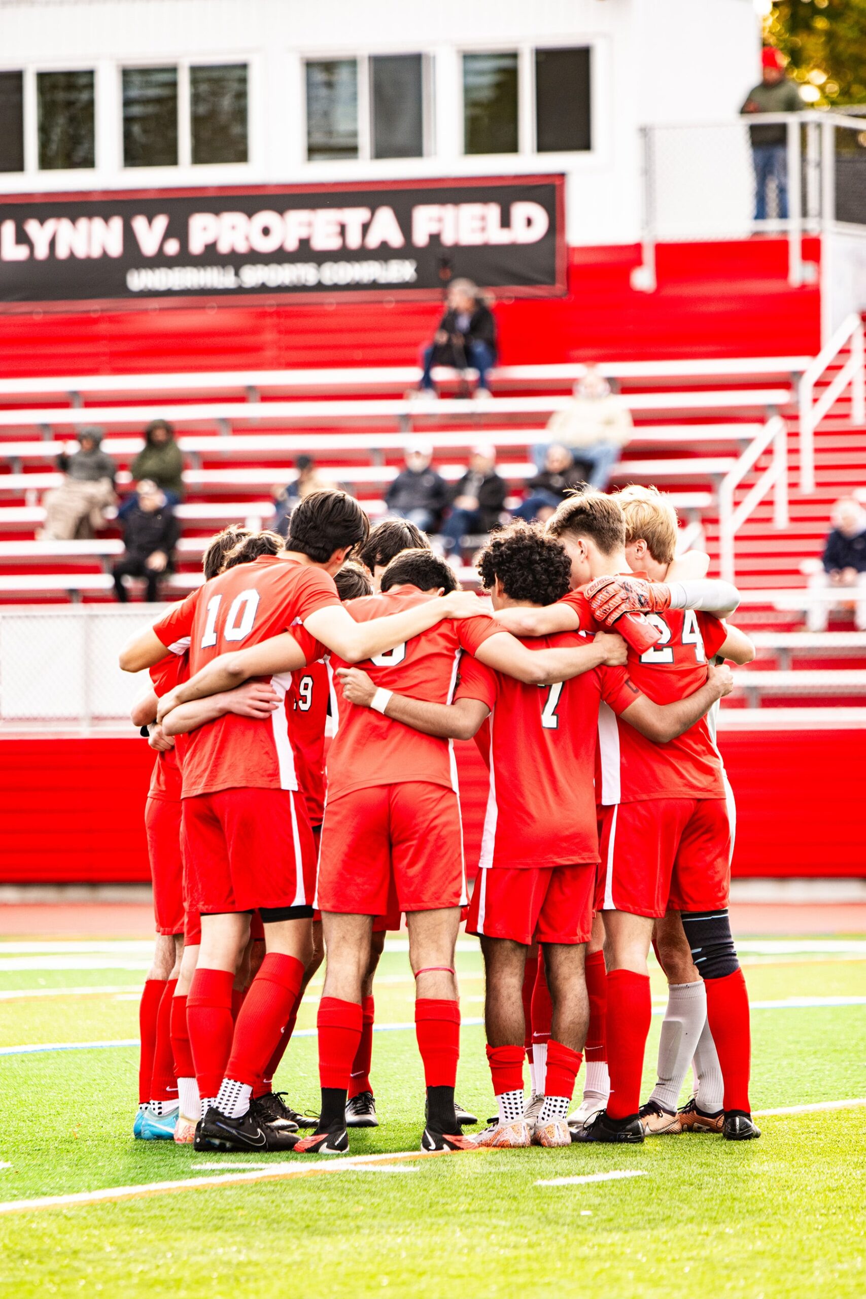 2024 varsity pregame huddle